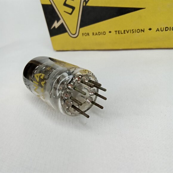 WWII Era Electronic Tube With Box Set Of 5 Sylvania Model 6AX8 NOS NIB 1940s - Picture 3 of 15